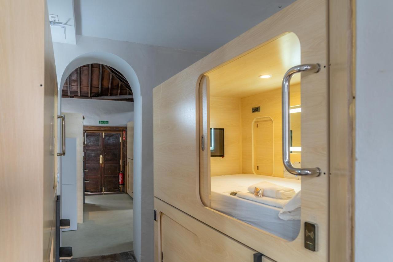 Hostelit, Capsule Hostel Санта-Круз-де-ла-Пальма Экстерьер фото